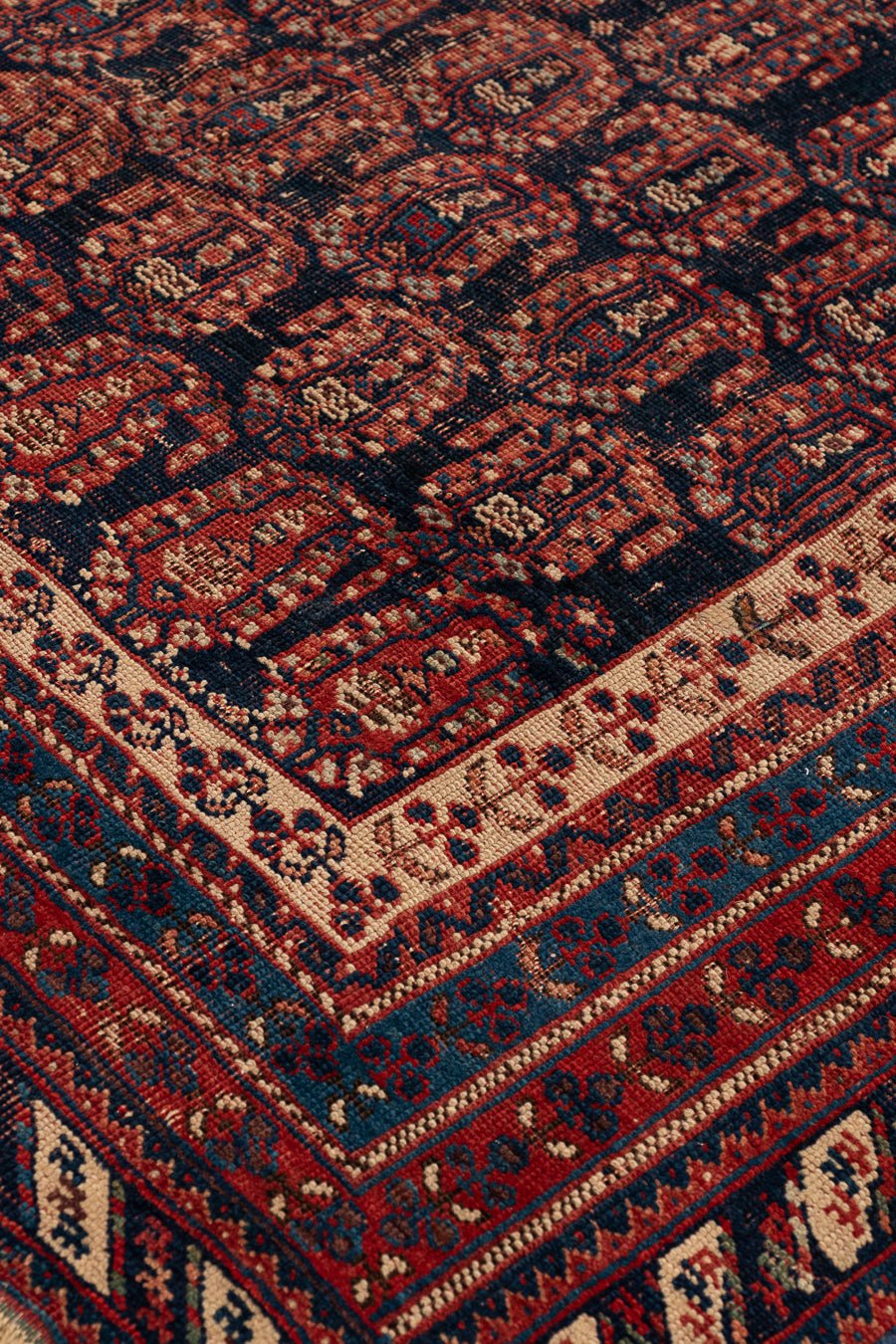نقاط لتقييم السجاد العجمي العتيق