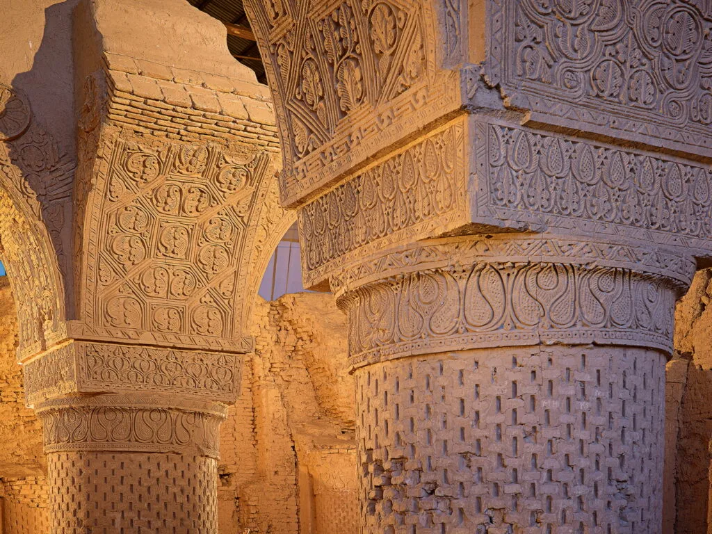 Mesquita Noh Gunbad, também chamada Haji Piyada, a construção islâmica mais antiga da região