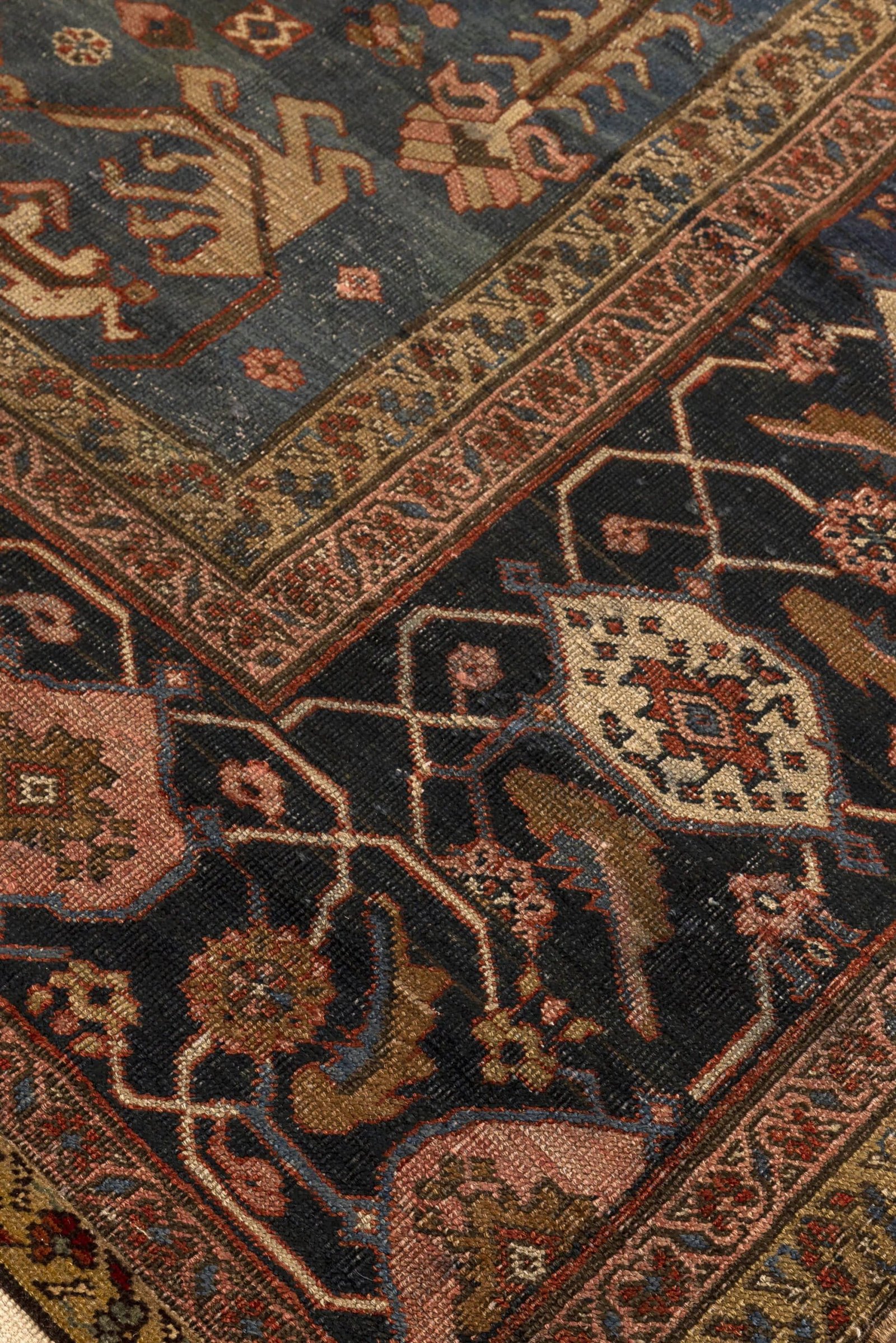 Serapi detail